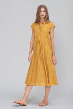 Robe imprimée de couleur moutarde Colores C0018569